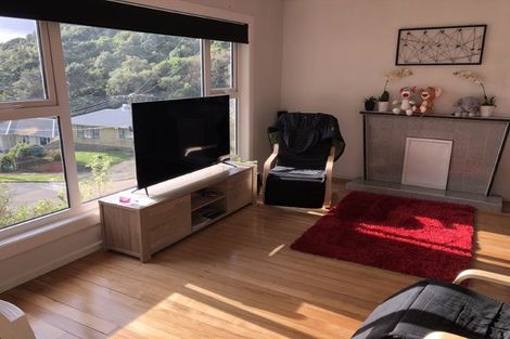 Photo of property in 23 Holmes Grove, Naenae, Lower Hutt, 5011