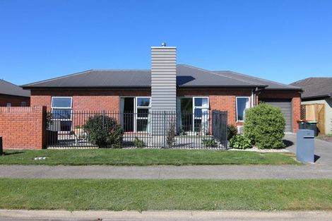 Photo of property in 11 Redfern Street, Northwood, Christchurch, 8051