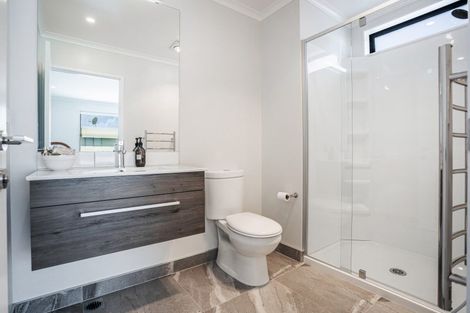 Photo of property in 16 Sacred Kingfisher Road, Hobsonville, Auckland, 0616