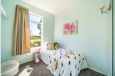 Photo of property in 8b Awamutu Grove, Waiwhetu, Lower Hutt, 5010
