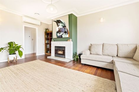 Photo of property in 10 Murray Road, Te Atatu Peninsula, Auckland, 0610