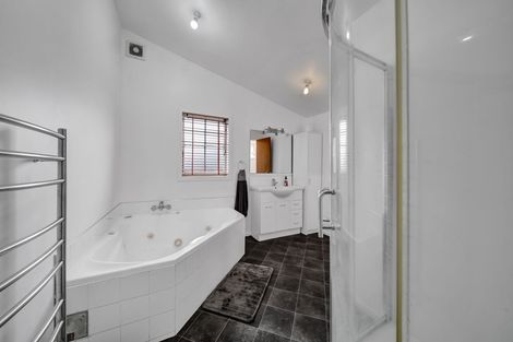 Photo of property in 278 South Road, Hawera, 4610