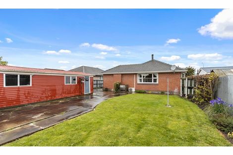 Photo of property in 17 Blankney Street, Hornby, Christchurch, 8042