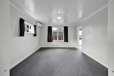 Photo of property in 10 Erin Street, Hawera, 4610