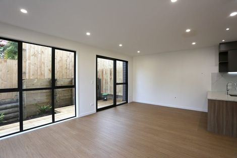 Photo of property in 13a King Richard Place, Browns Bay, Auckland, 0630