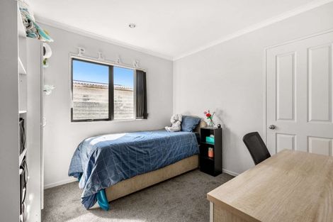 Photo of property in 45a Porchester Road, Papakura, 2110
