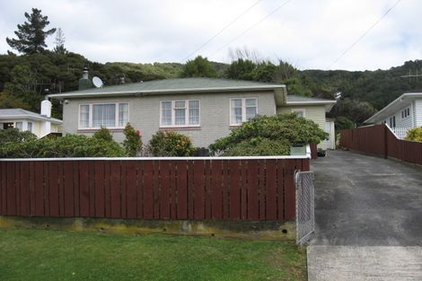 Photo of property in 23 Karaka Street, Wainuiomata, Lower Hutt, 5014