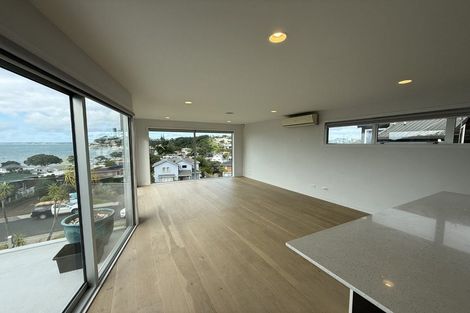 Photo of property in 18 Zita Avenue, Matakatia, Whangaparaoa, 0930