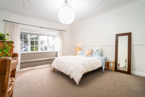 Photo of property in 42c Apu Crescent, Lyall Bay, Wellington, 6022