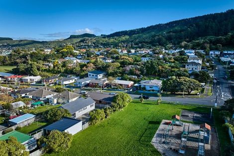 Photo of property in 38a Victory Crescent, Tawa, Wellington, 5028