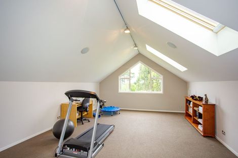 Photo of property in 28 Robert Ross Place, Clendon Park, Auckland, 2103