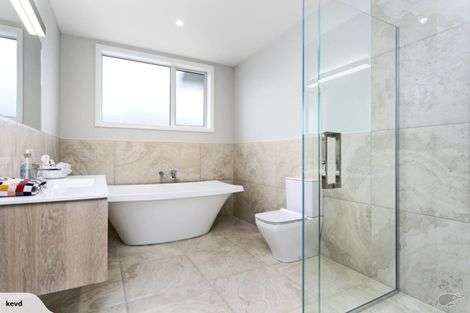 Photo of property in 129 Saint Kilda Road, Cambridge, 3434