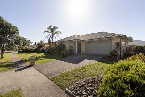 Photo of property in 14 Ohuirehe Road, Coastlands, Whakatane, 3120