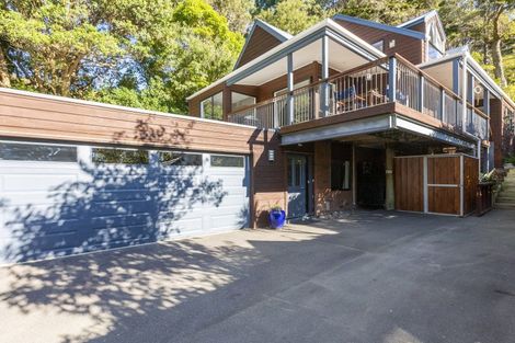 Photo of property in 93 Norton Park Grove, Waterloo, Lower Hutt, 5011