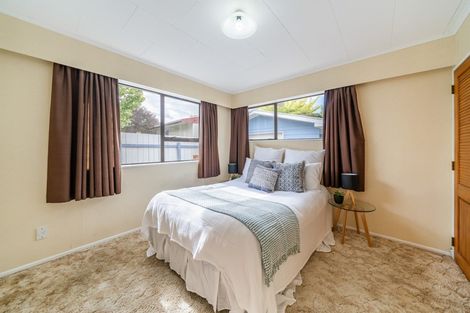 Photo of property in 42 Hartford Crescent, Totara Park, Upper Hutt, 5018