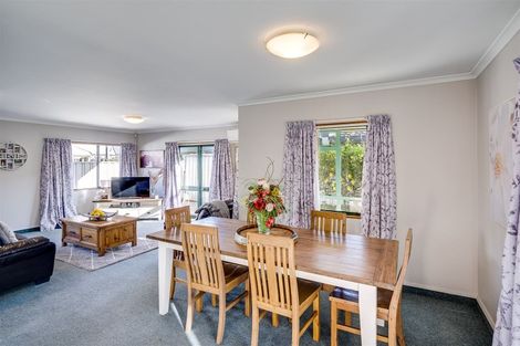 Photo of property in 5a Montague Way, Taradale, Napier, 4112