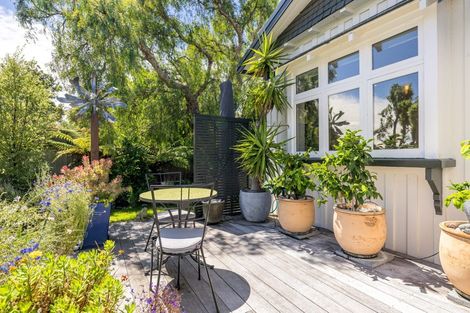 Photo of property in 8 Celia Street, Redcliffs, Christchurch, 8081