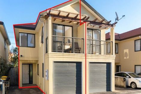 Photo of property in 19/8 Margan Avenue, New Lynn, Auckland, 0600