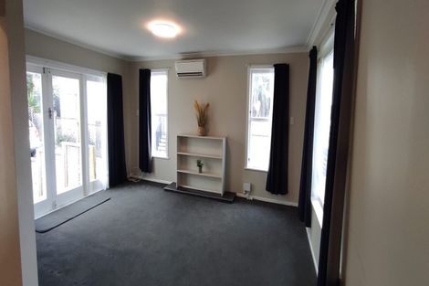 Photo of property in 19 Kayes Road, Pukekohe, 2120