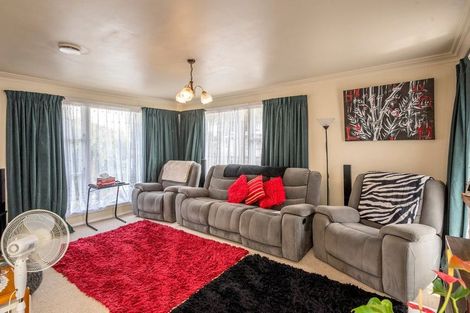 Photo of property in 88 Queen Street West, Levin, 5510