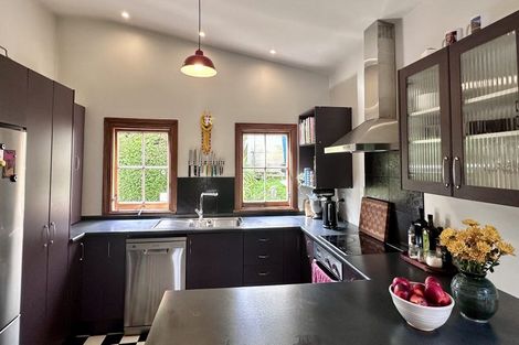 Photo of property in 14 Jackson Street, Island Bay, Wellington, 6023