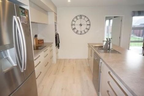 Photo of property in 22 Highgate Drive, Rangiora, 7400