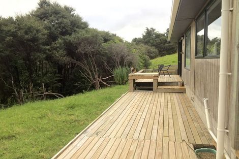 Photo of property in 2 Shirley Road, Parau, Auckland, 0604