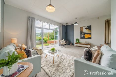 Photo of property in 14a Hawthorn Crescent, Stokes Valley, Lower Hutt, 5019