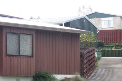 Photo of property in 2/18 Pokapu Place, Bethlehem, Tauranga, 3110