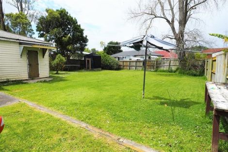 Photo of property in 28 Tiraumea Drive, Pakuranga, Auckland, 2010