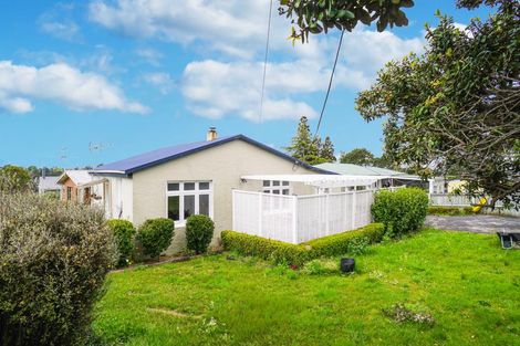 Photo of property in 87 Don Buck Road, Massey, Auckland, 0614