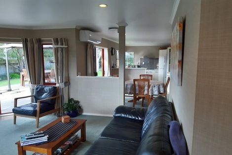 Photo of property in 6 Bronte Place, Leamington, Cambridge, 3432