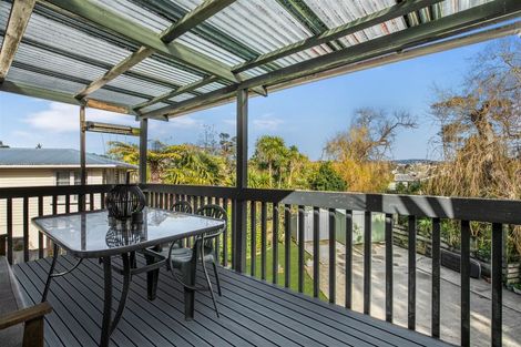 Photo of property in 32 Routley Drive, Glen Eden, Auckland, 0602