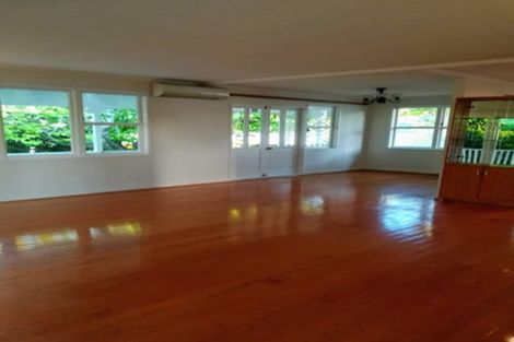 Photo of property in 2a Waller Avenue, Bucklands Beach, Auckland, 2012
