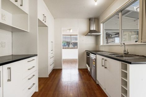 Photo of property in 35 Fairlight Place, Manurewa, Auckland, 2102