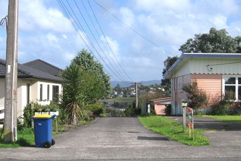 Photo of property in 79b Royal Road, Massey, Auckland, 0614