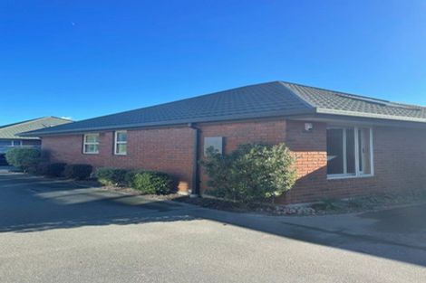 Photo of property in 2/61 Waimairi Road, Upper Riccarton, Christchurch, 8041