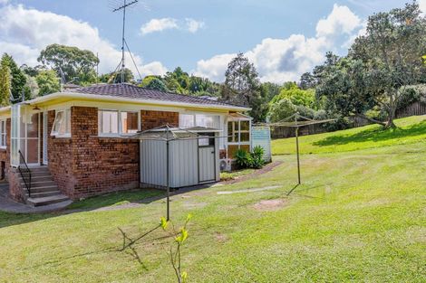 Photo of property in 2/53 Ayton Drive, Totara Vale, Auckland, 0629