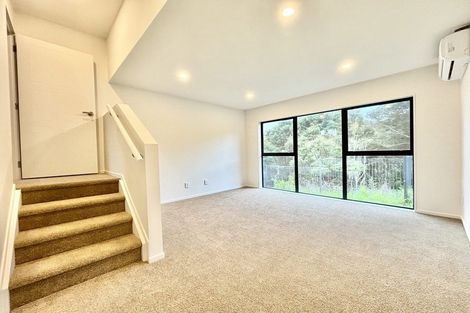 Photo of property in 22b Poruru Close, Papakura, 2110
