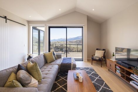 Photo of property in 11a Double Cone Road, Jacks Point, Queenstown, 9371
