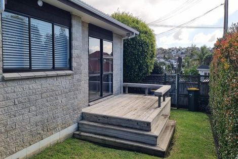 Photo of property in 1/9 Napoleon Avenue, Milford, Auckland, 0620