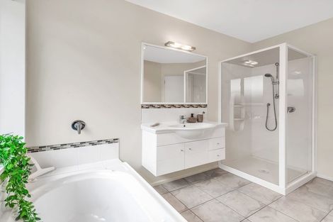 Photo of property in 10 Cyclamen Place, Aidanfield, Christchurch, 8025