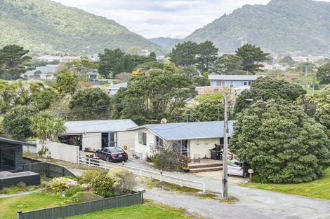 Photo of property in 22 Domett Esplanade, Cobden, Greymouth, 7802