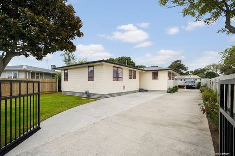 Photo of property in 35 Comet Crescent, Mangere, Auckland, 2022