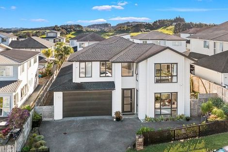 Photo of property in 3 Tawa Place, Orewa, 0931