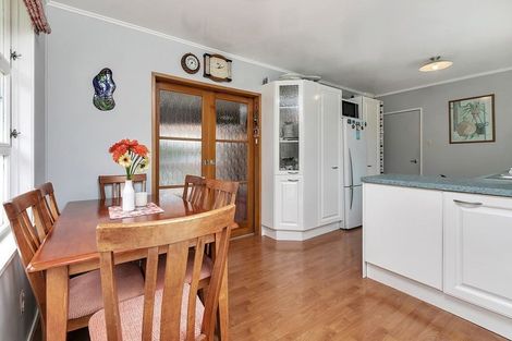 Photo of property in 21 Battle Place, Glenfield, Auckland, 0629