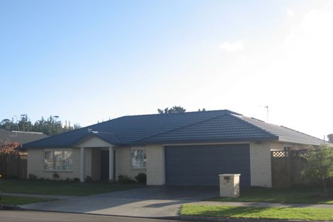 Photo of property in 17 Harry Shaw Way, Raumati South, Paraparaumu, 5032