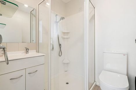 Photo of property in 72l Seabrook Avenue, New Lynn, Auckland, 0600