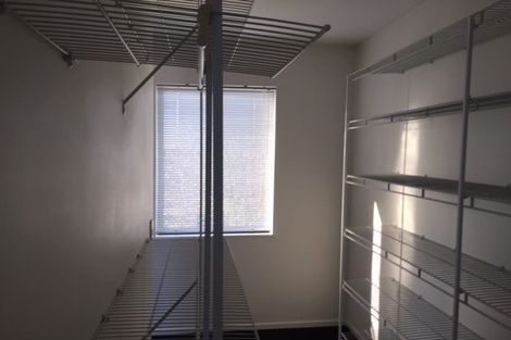 Photo of property in 4/6 Defoe Place, Waltham, Christchurch, 8023