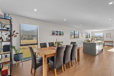 Photo of property in 97 Burdon Loop, Lake Hawea, 9382